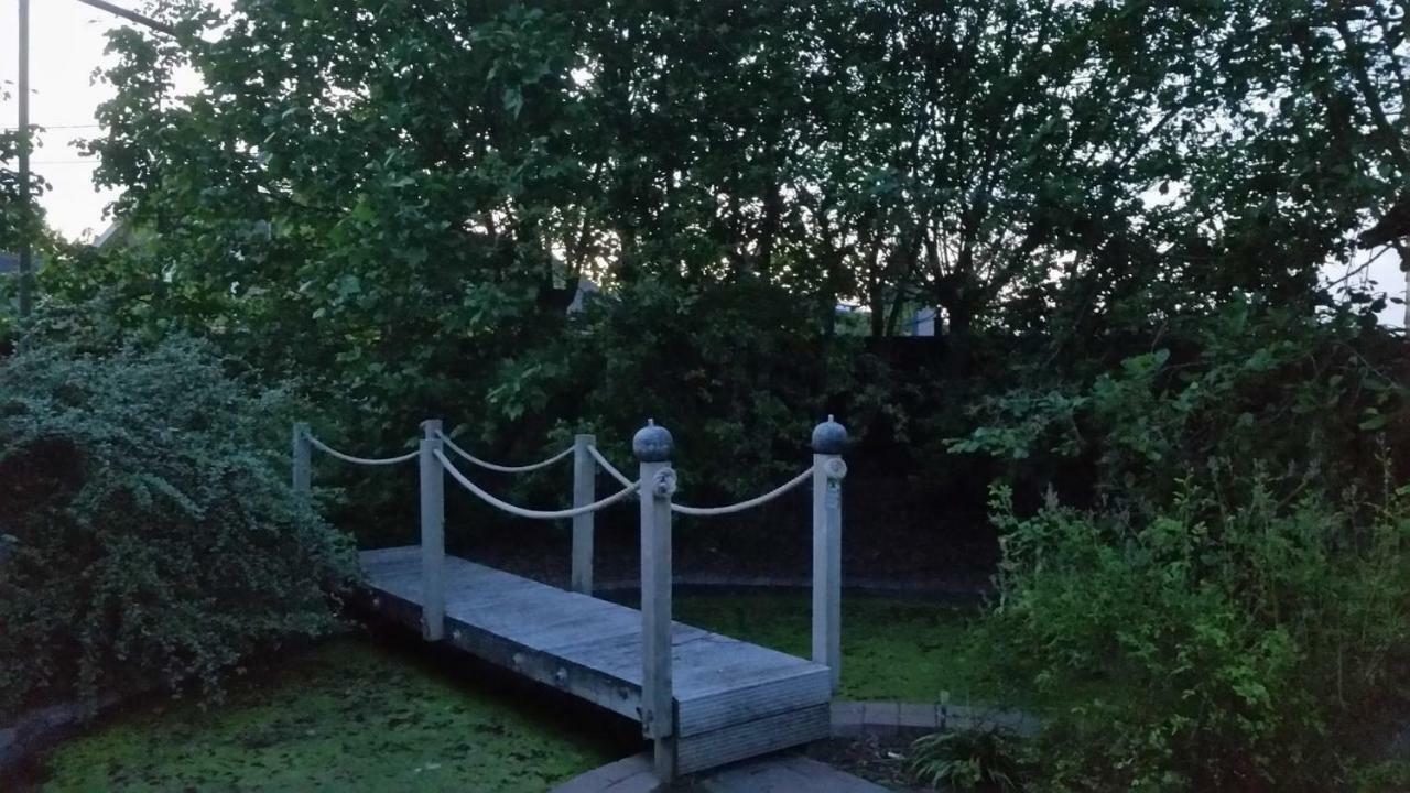 Het Filipijns Slaaphuisje Hooglede ภายนอก รูปภาพ